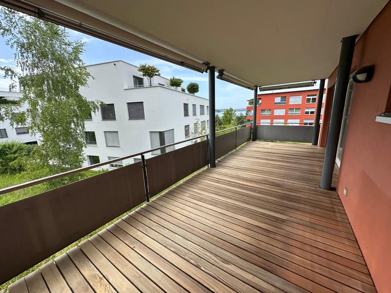 Appartement moderne 4.5 pièces avec grande terrasse et vue panoramique à Oberwil près de Zug (5)
