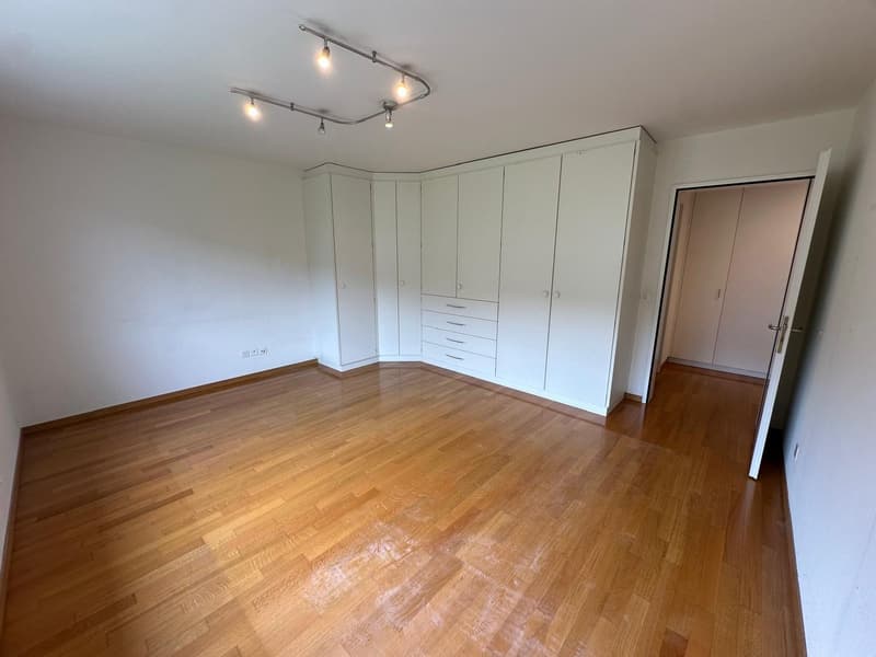 Appartement moderne 4.5 pièces avec grande terrasse et vue panoramique à Oberwil près de Zug (10)
