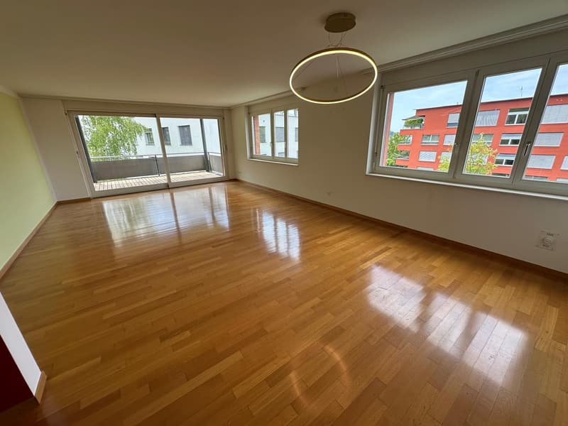 Appartement moderne 4.5 pièces avec grande terrasse et vue panoramique à Oberwil près de Zug (6)