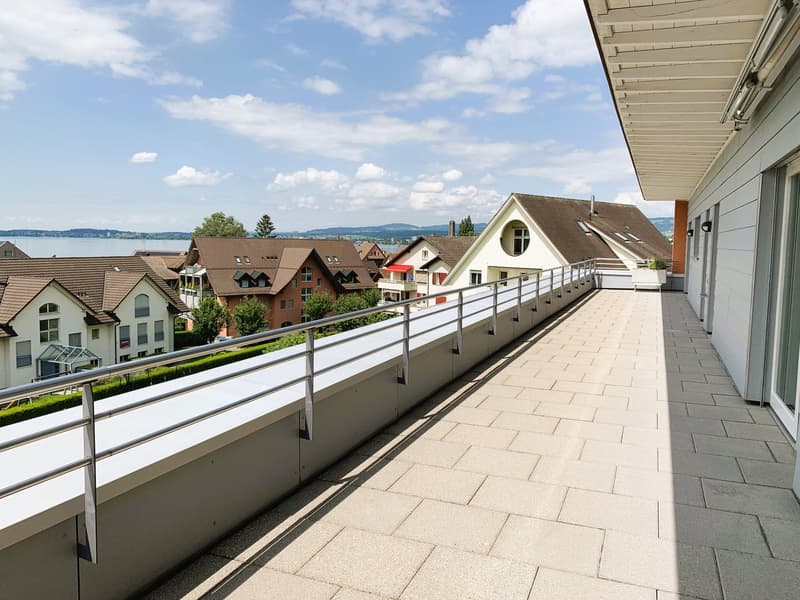 Wohnen auf höchstem Niveau – exklusive 6-Zimmer-Attikawohnung in Oberwil bei Zug (1)