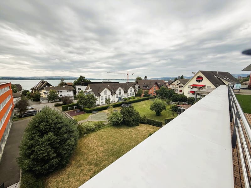 Wohnen auf höchstem Niveau – exklusive 6-Zimmer-Attikawohnung in Oberwil bei Zug (2)