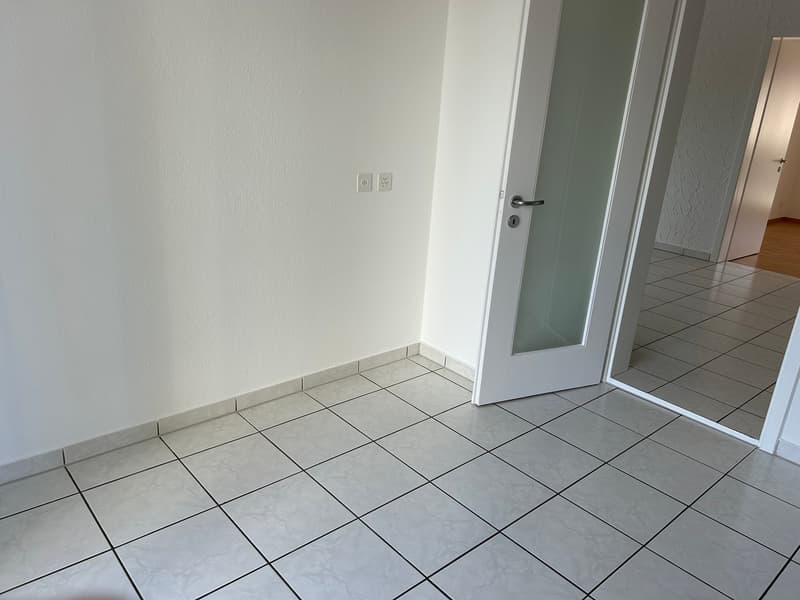 Helle 4.5-Zimmer-Wohnung mit Balkon und Dachterrasse in Langenthal (5)