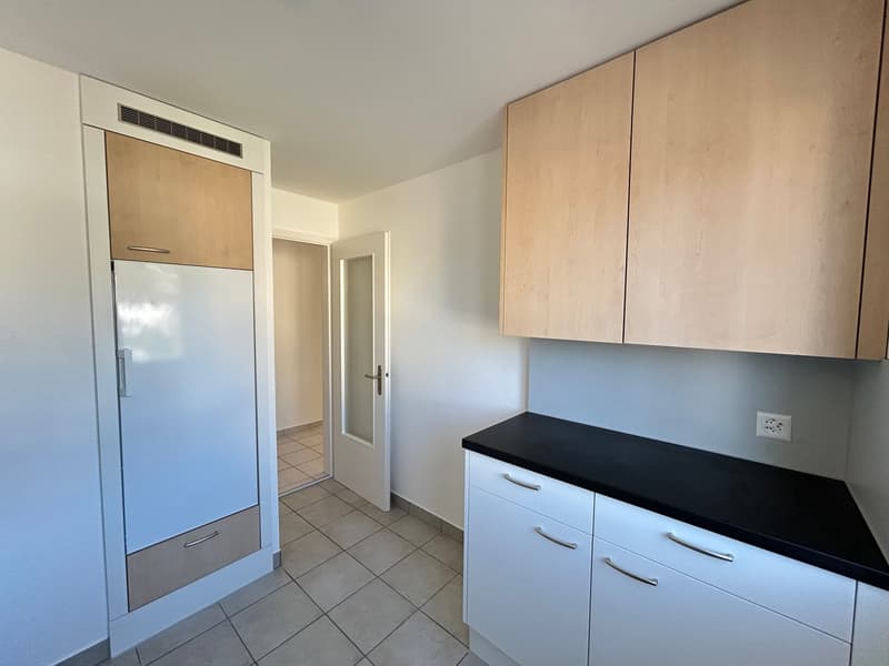 Helle 4-Zimmer-Wohnung mit Balkon in Niedergösgen – frisch renoviert! (3)