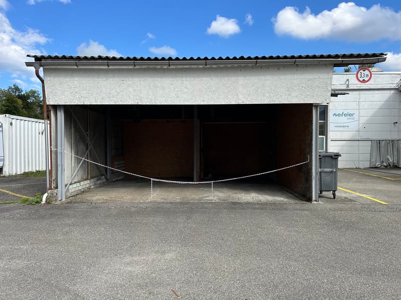Gedeckter Garagenplatz an der Industriestrasse in Dulliken (3)