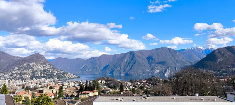 Fantastico attico di 4.5 loc sulle colline di Lugano con bellissima vista lago. (3)