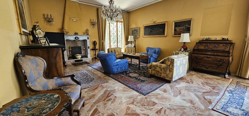 Splendida Villa di 9 Locali a Morbio Inferiore – Eleganza e Comfort in Vendita (5)