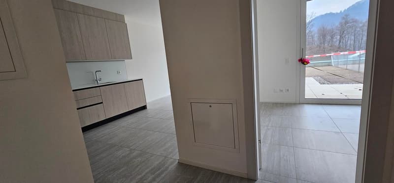 Moderno appartamento 2.5 locali con vista panoramica a Lugano (4)
