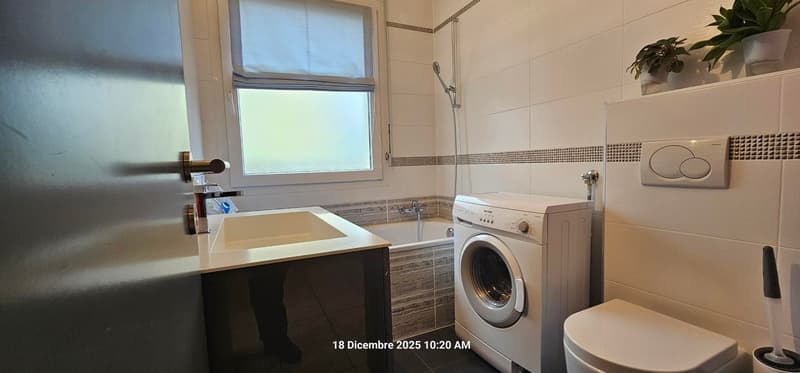 Elegante appartamento 5.5 locali con grandi spazi e zona tranquilla. (13)