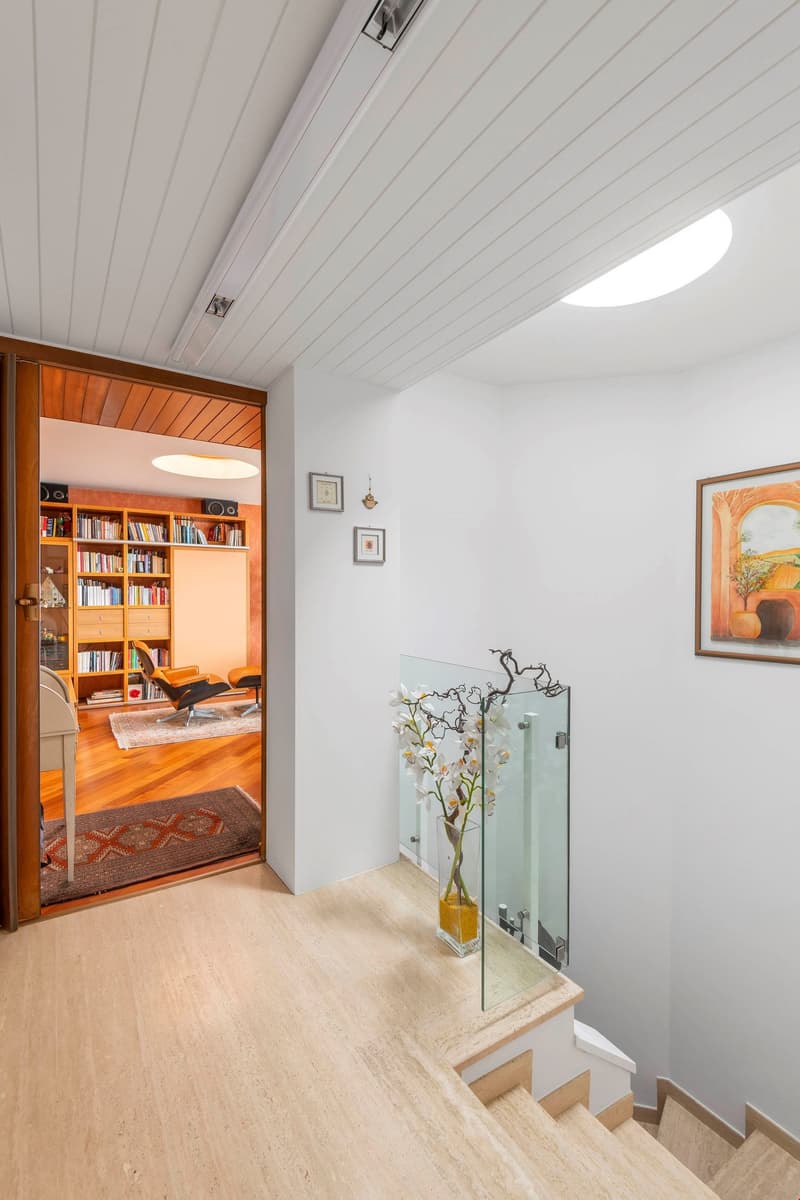 Lakeview attic for sale (4)