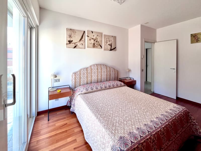 Appartement élégant de 3.5 pièces avec vue panoramique à Lugano (5)
