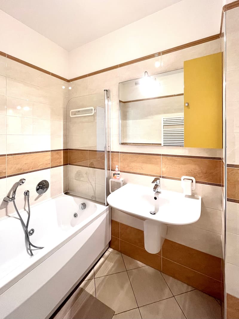 Appartement élégant de 3.5 pièces avec vue panoramique à Lugano (7)