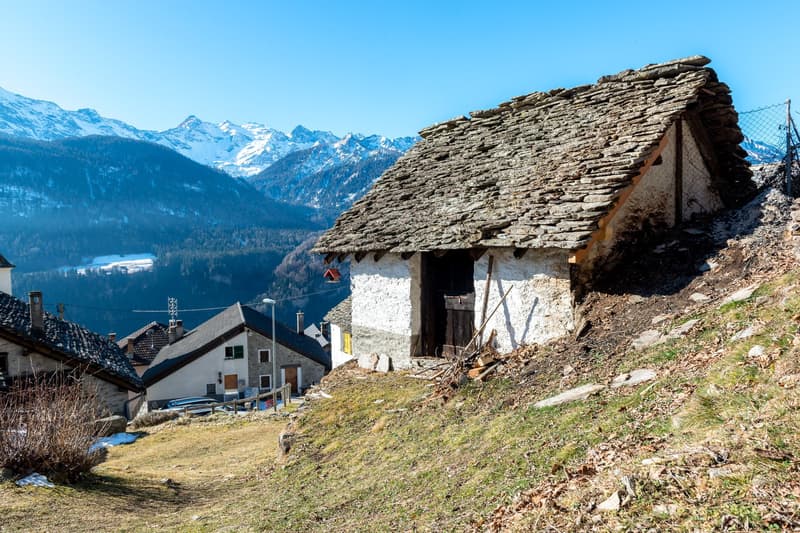 Wunderschönes Berghaus zum Verkauf (2)