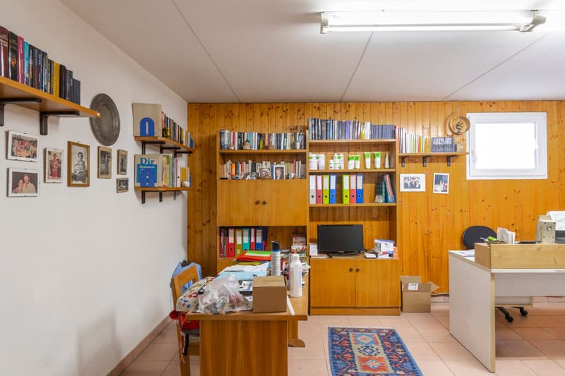 Maison charmante avec grand jardin à vendre (15)