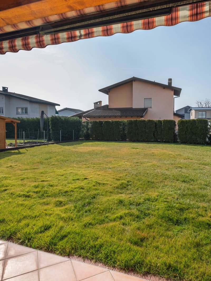 Maison charmante avec grand jardin à vendre (4)