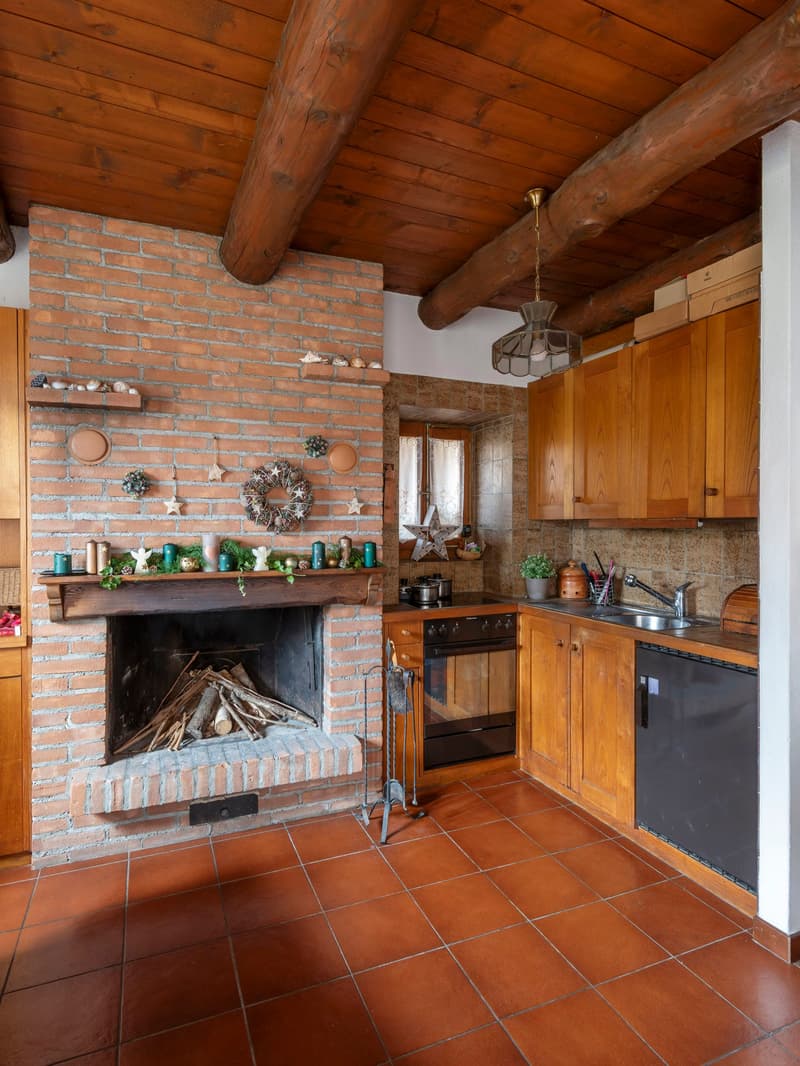 Vente d'une maison caractéristique dans le noyau d'Iseo (10)