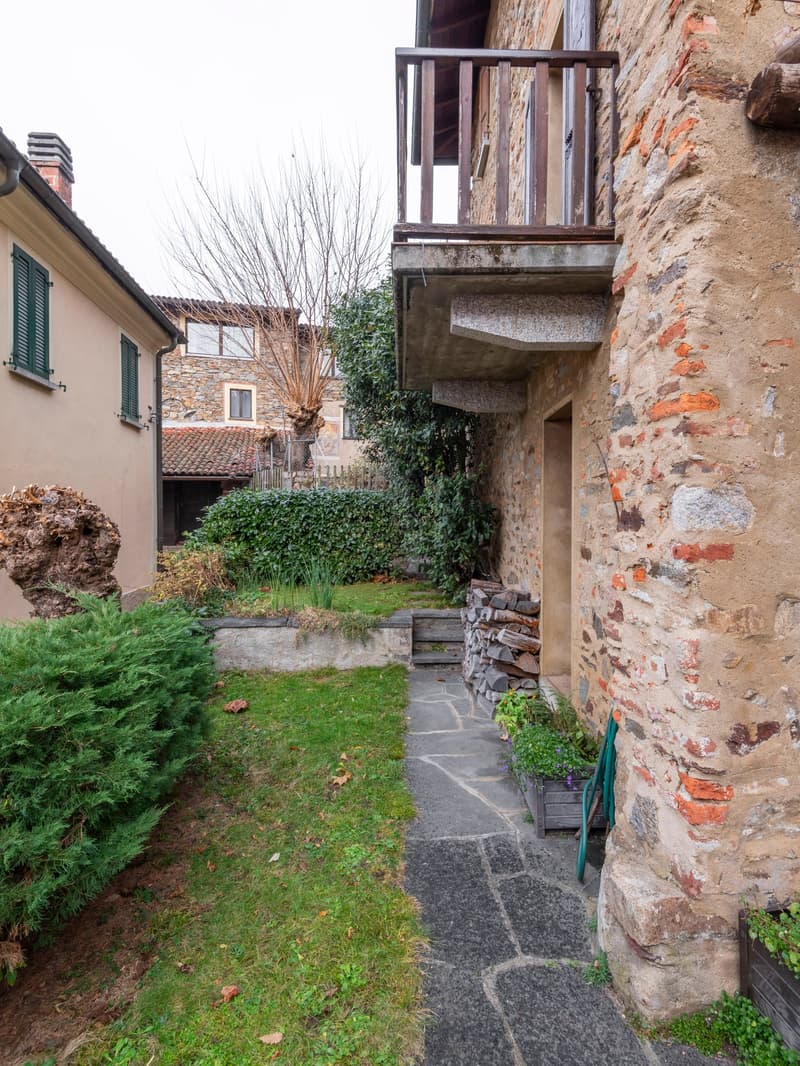 Vente d'une maison caractéristique dans le noyau d'Iseo (5)
