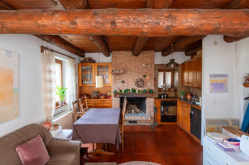 Vente d'une maison caractéristique dans le noyau d'Iseo (9)