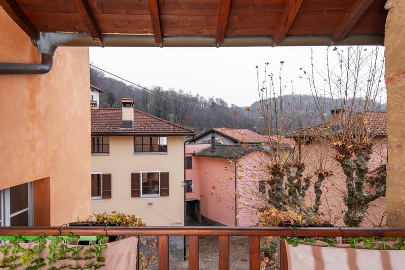 Vente d'une maison caractéristique dans le noyau d'Iseo (15)