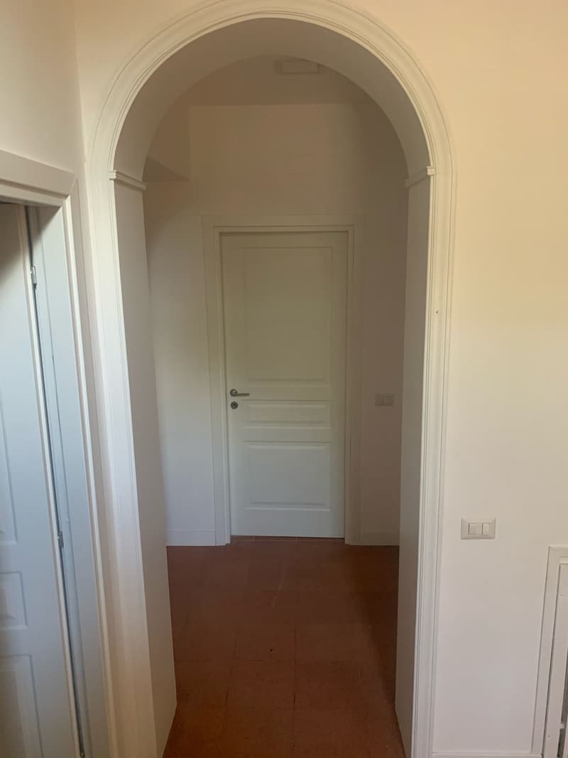 Villa de luxe rénovée avec jardin au cœur de Rome (27)
