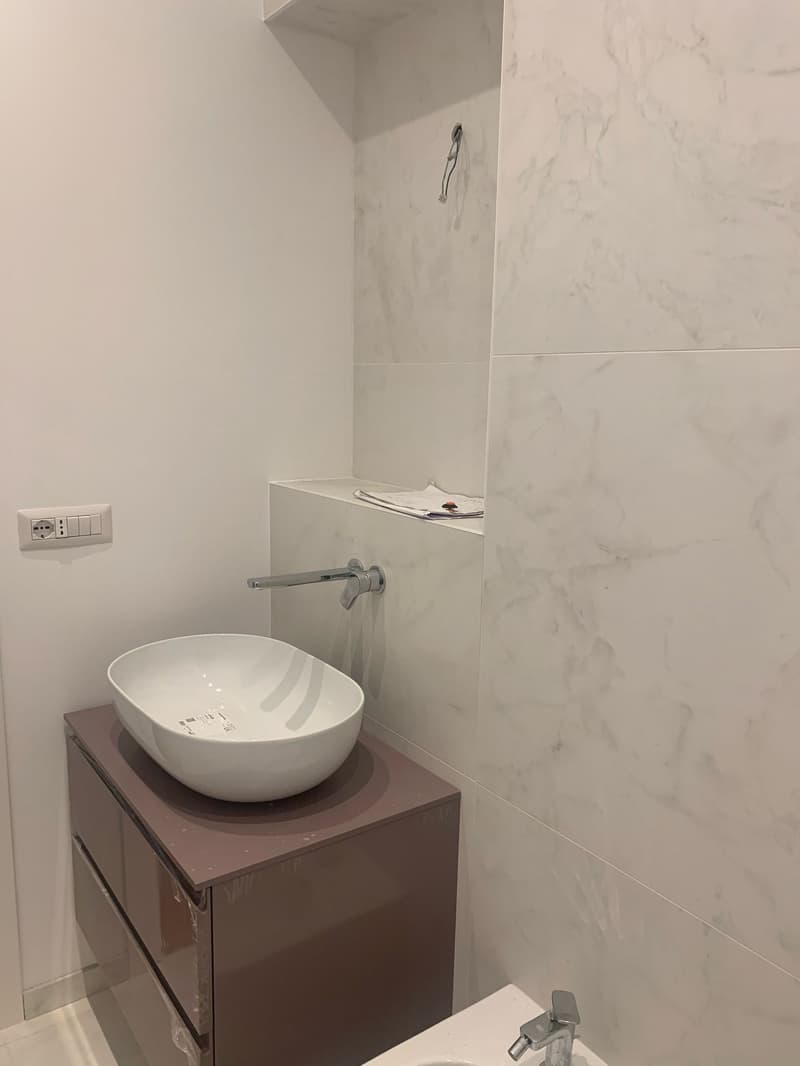 Villa de luxe rénovée avec jardin au cœur de Rome (29)