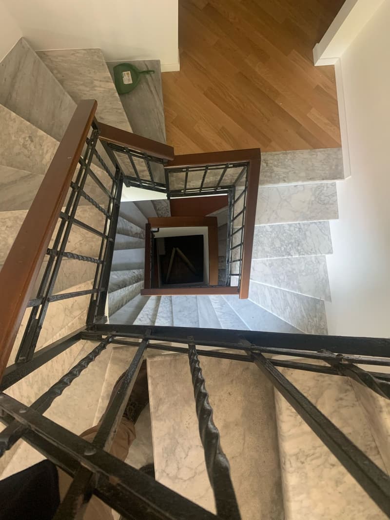 Villa de luxe rénovée avec jardin au cœur de Rome (10)