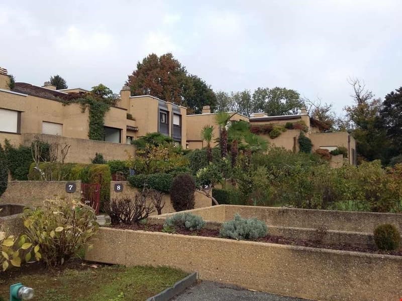 Appartamento arredato di 5,5 locali con giardino privato (9)