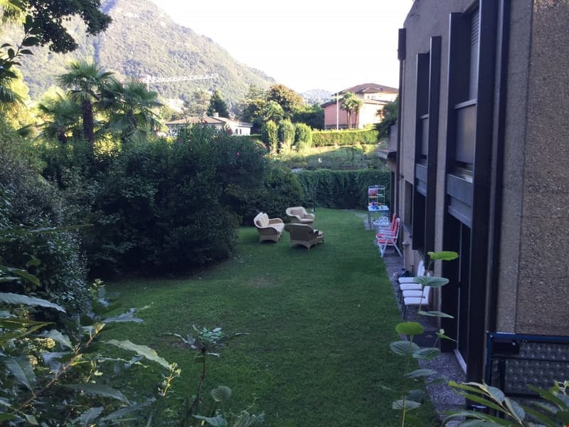 Appartamento arredato di 5,5 locali con giardino privato (2)