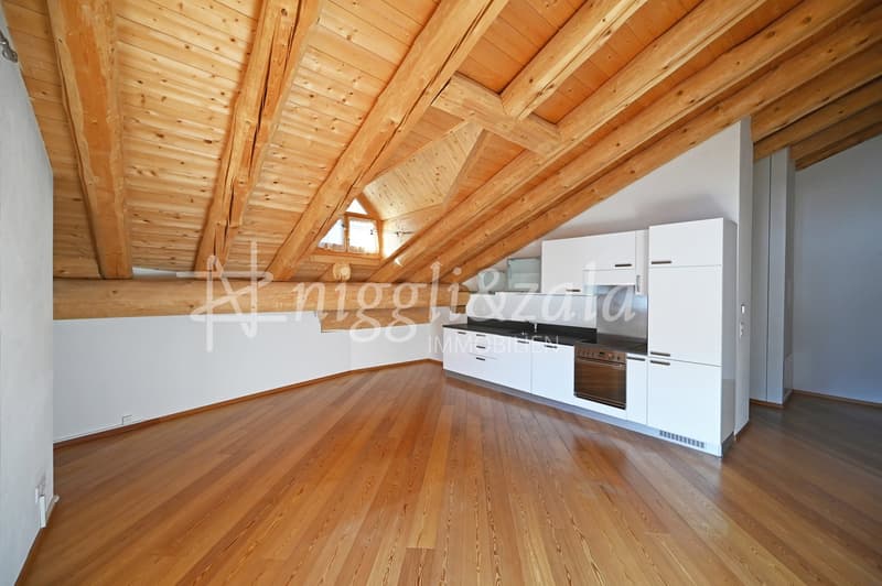 Sunny attic apartment with alpine flair and breathtaking views (2)