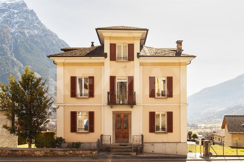 Casa con tre appartamenti (3)