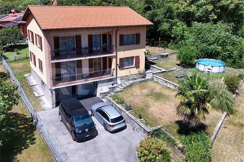 Casa con 2 appartamenti indipendenti e giardino (3)