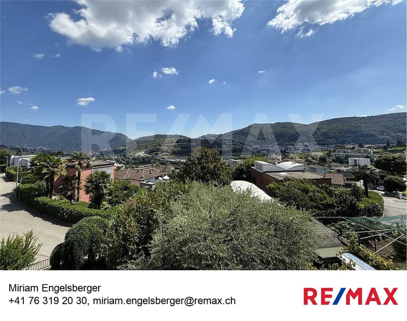 Ampia casa con vista e tanto carattere (1)