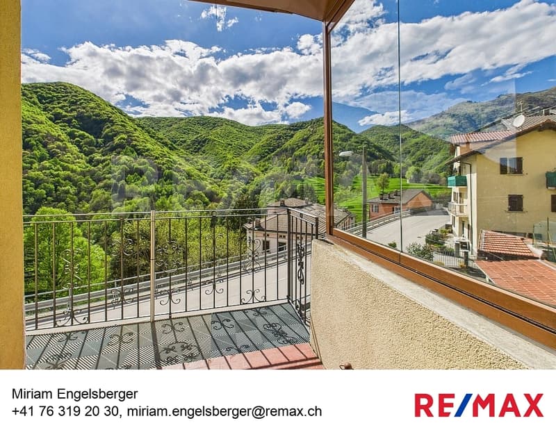 Casa con giardino e vista panoramica in Valle di Muggio (1)