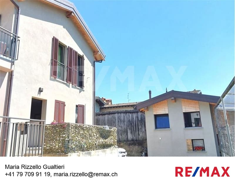 Spacious 4-room apartment in a residence with courtyard and garden (1)