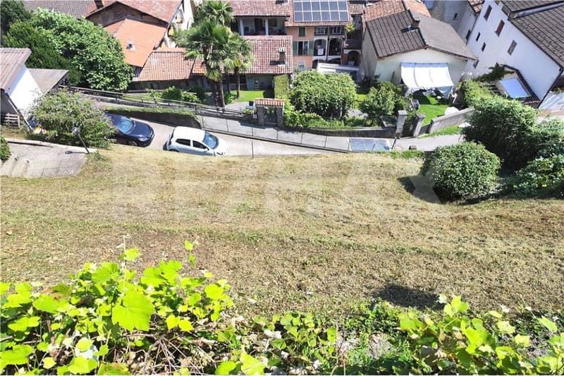 Building plot with beautiful lake and mountain view (3)