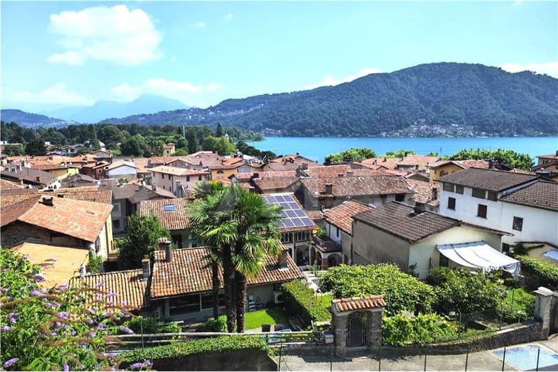 Building plot with beautiful lake and mountain view (4)