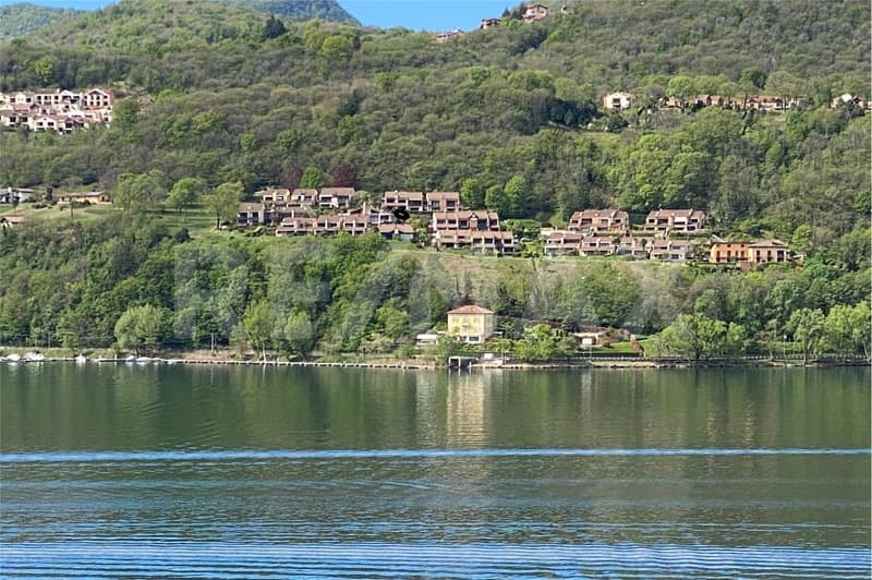 ITALIA - Cuasso al Lago - Bilocale con vista lago e posto barca (2)