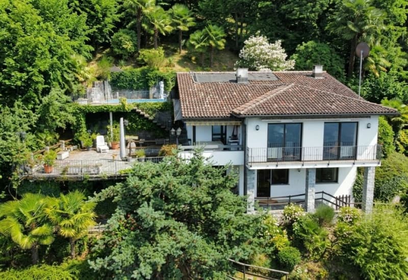 Mediterranean property with pool (4)