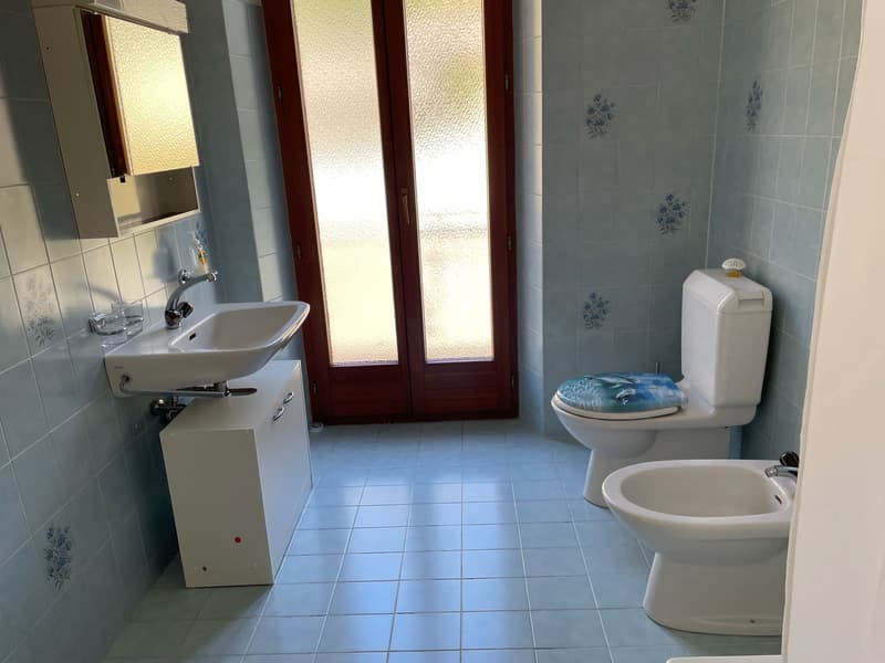 Gordola – Helle 4-Zimmer mit Balkon (7)