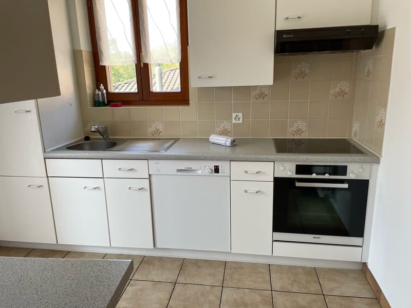Gordola – Helle 4-Zimmer mit Balkon (4)