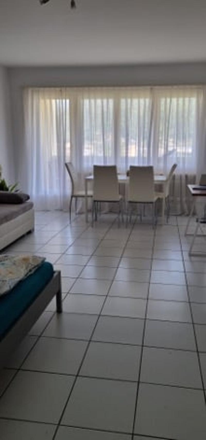 Schöne 1.5 Zi-Wohnung mit Terrasse (2)