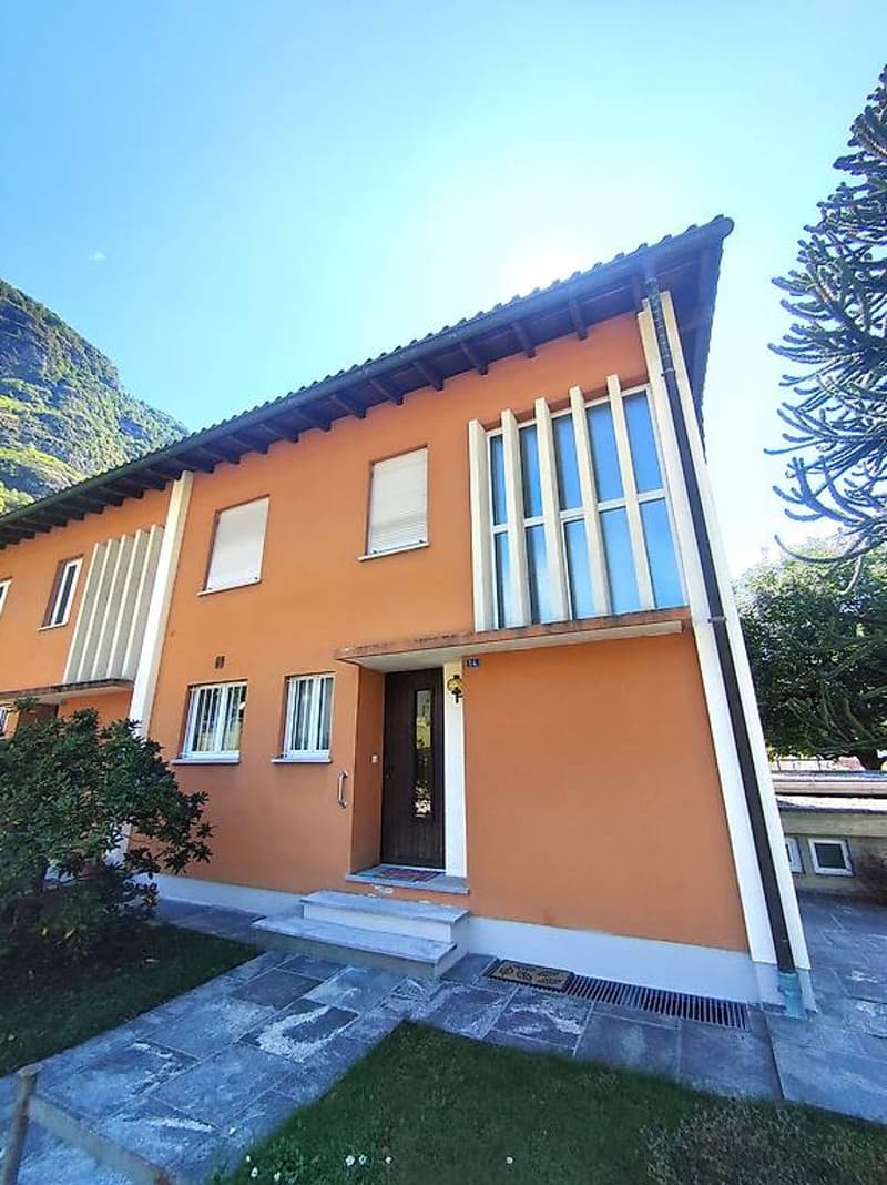 Detached house in a row in Biasca (6)
