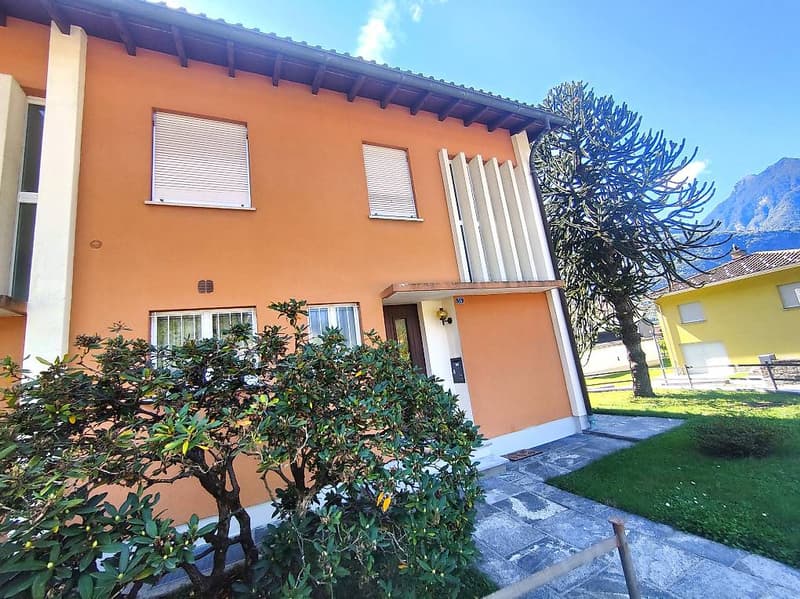 Detached house in a row in Biasca (2)