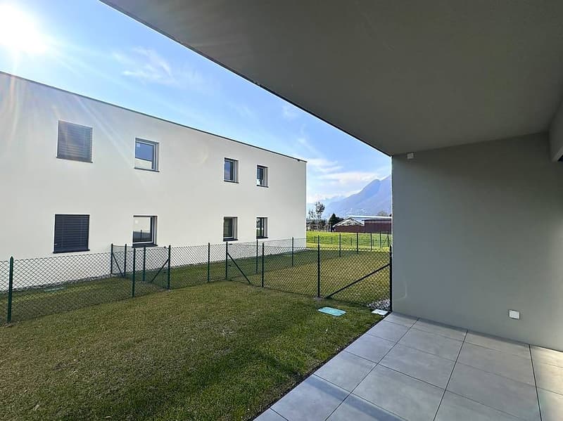 New 2.5-room apartments with garden in Camorino (9)