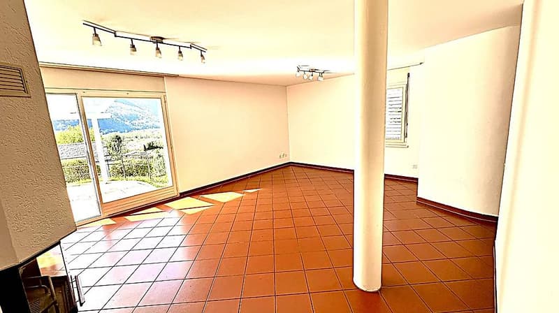 Single-family house in a quiet residential area in Claro (6)