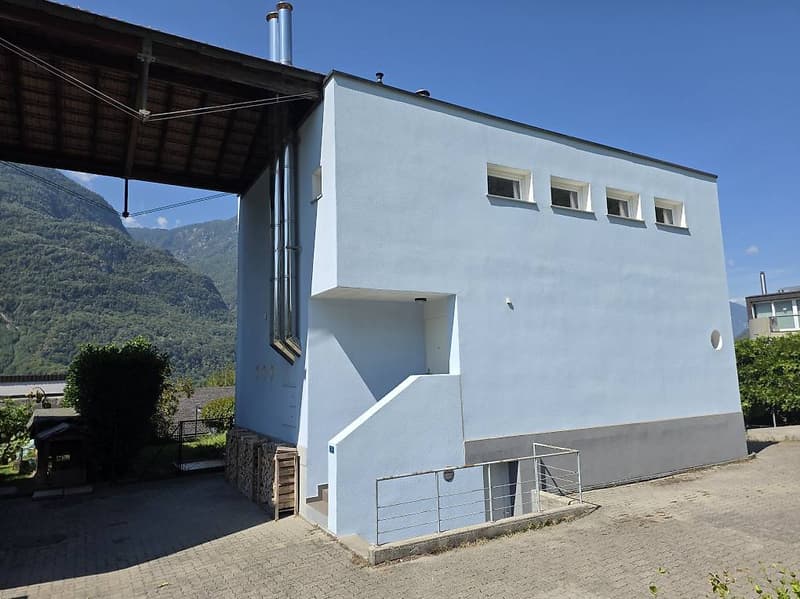 Single-family house in a quiet residential area in Claro (8)