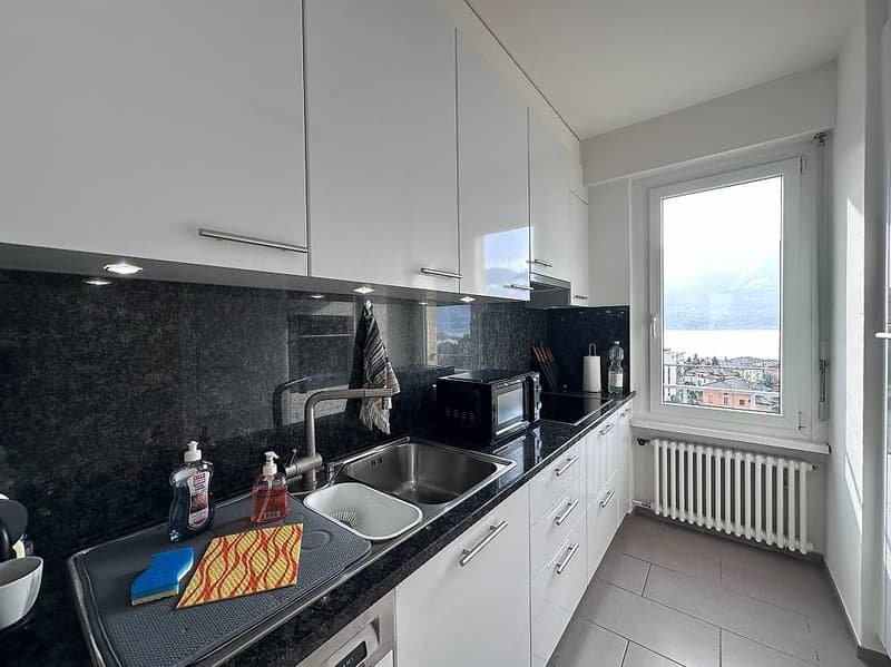 2 ½ möblierte Lokale mit Seeblick in Muralto (5)