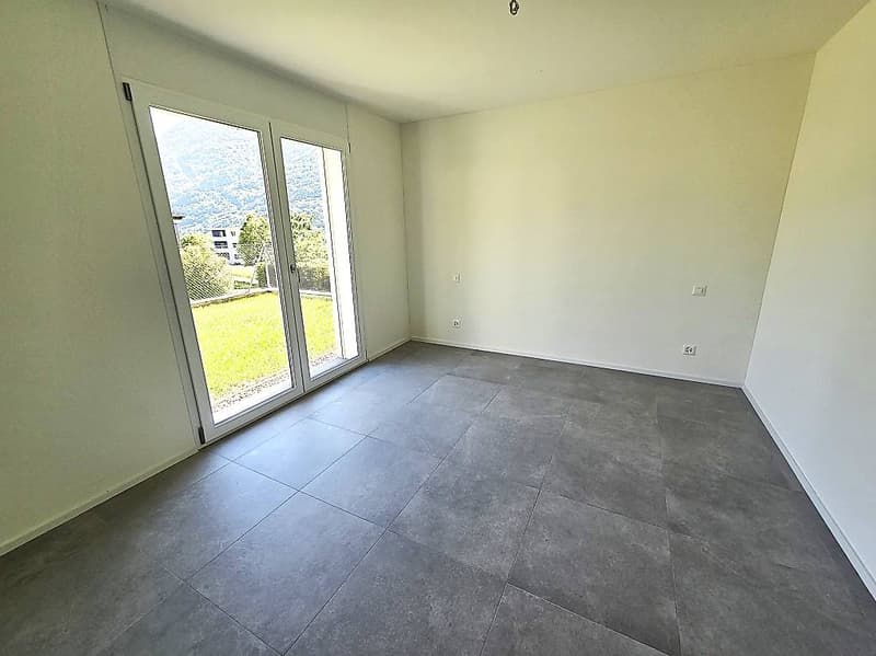 Beautiful 4.5-room apartment with garden in Claro (13)