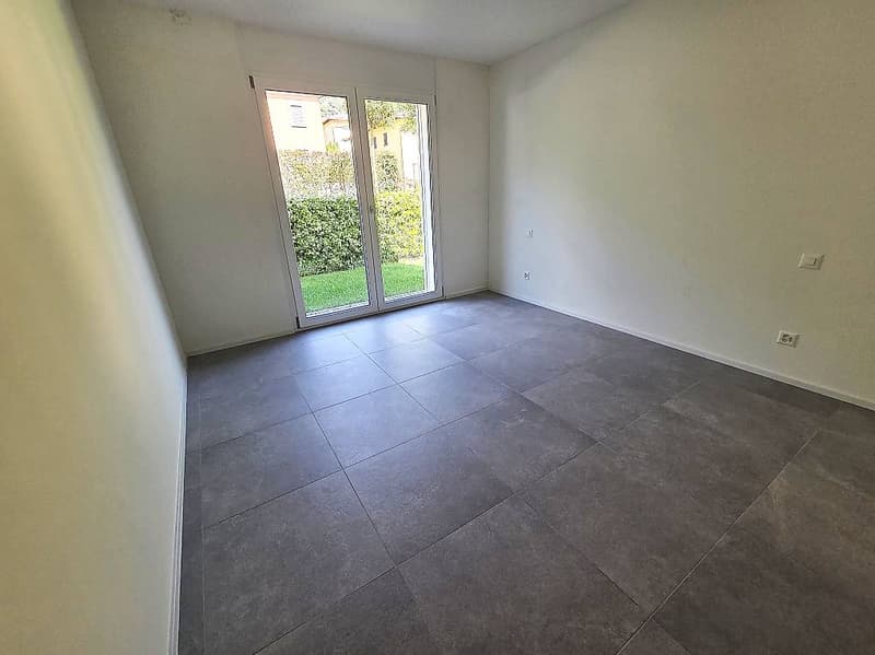Beautiful 4.5-room apartment with garden in Claro (12)