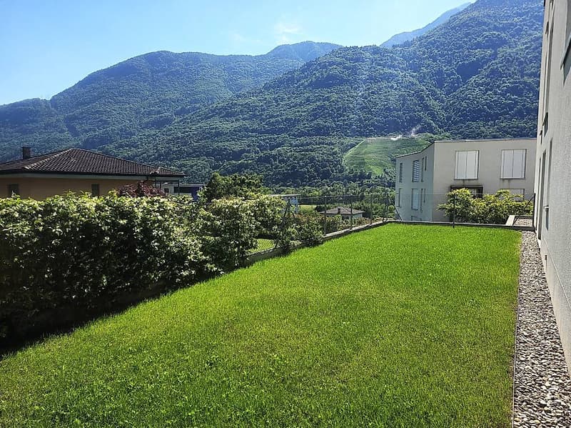 Beautiful 4.5-room apartment with garden in Claro (9)