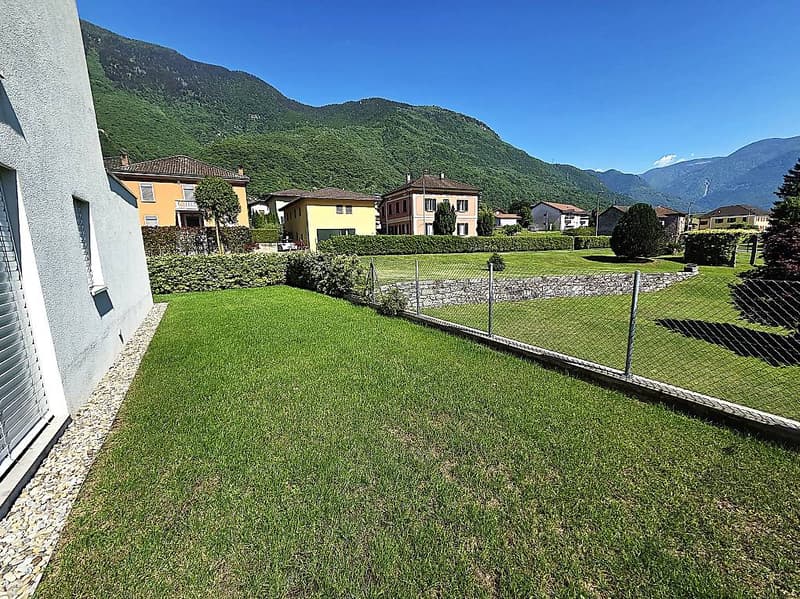 Beautiful 4.5-room apartment with garden in Claro (2)